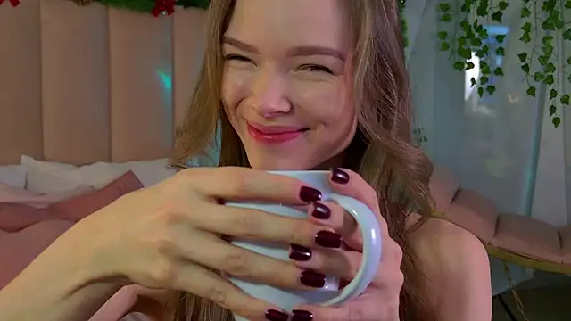 Eva Natsumi online show from 24, 12, 2024