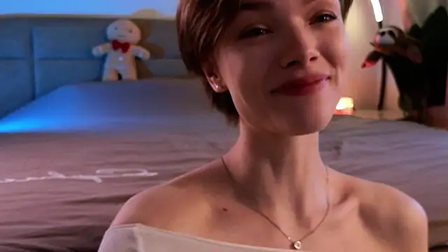 Eva Natsumi online show from 15, 3, 2025