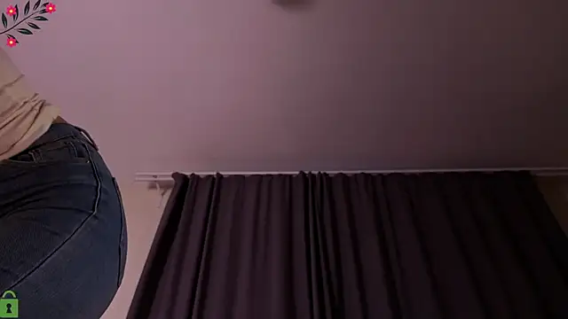Eva Natsumi online show from 6, 5, 2026