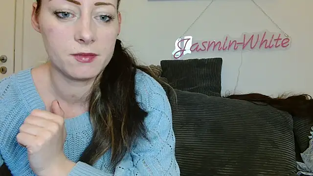 Snapshot of Jasmin-White chatting on 23, 4, 2026 Jasmin-White online show from 23, 4, 2026