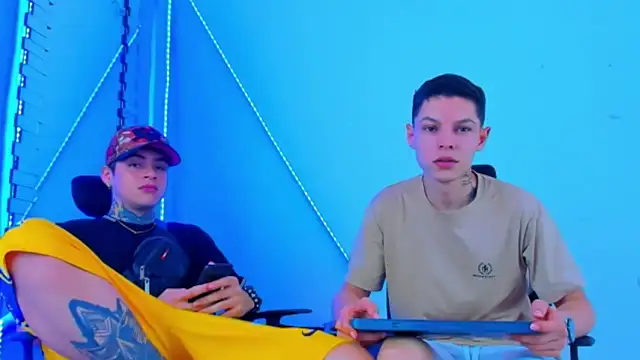 HOT boy2025 online show from 21, 10, 2025