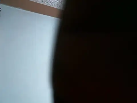 Snapshot of crowned_Afric chatting on 23, 10, 2025 crowned Afric online show from 23, 10, 2025