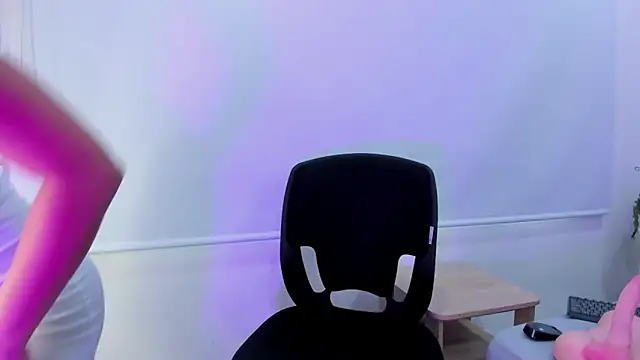 Snapshot of Dapnne_ chatting on 28, 12, 2024 Dapnne online show from 28, 12, 2024