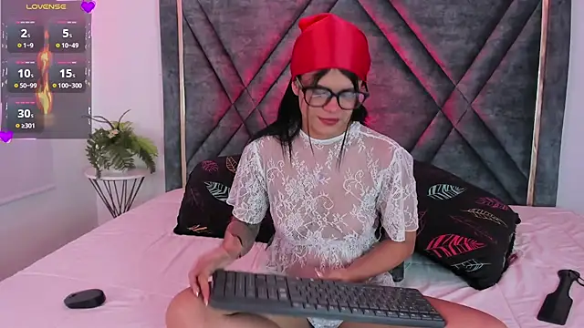 Snapshot of Dapnne_ chatting on 6, 2, 2025 Dapnne online show from 6, 2, 2025