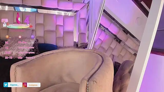 Snapshot of Dapnne_ chatting on 20, 9, 2025 Dapnne online show from 20, 9, 2025