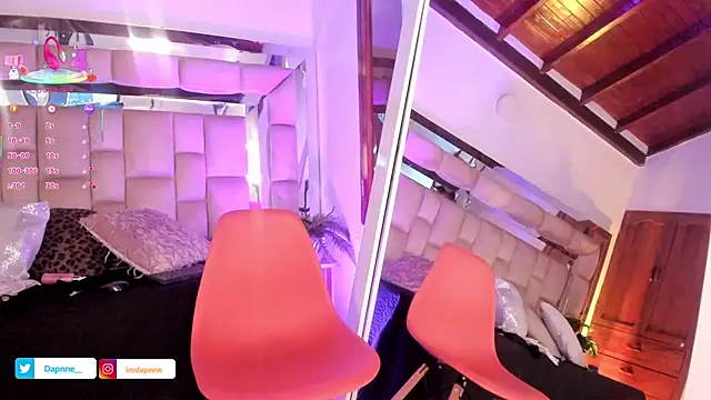 Snapshot of Dapnne_ chatting on 30, 9, 2025 Dapnne online show from 30, 9, 2025