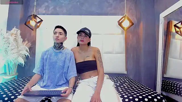 Snapshot of Tinny_and_Candy chatting on 20, 10, 2025 Tinny and Candy online show from 20, 10, 2025