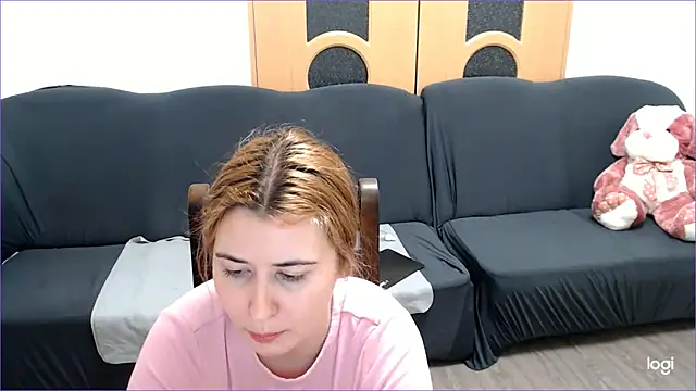 VioletaFlower7 online show from 26, 1, 2025