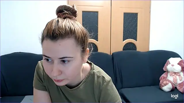 VioletaFlower7 online show from 27, 1, 2025