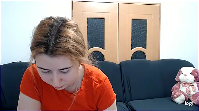 VioletaFlower7 online show from 28, 1, 2025