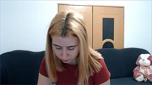 VioletaFlower7 online show from 17, 2, 2025