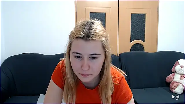 VioletaFlower7 online show from 7, 3, 2025