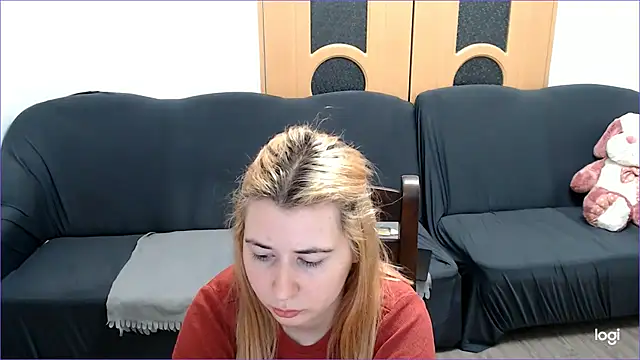 VioletaFlower7 online show from 14, 3, 2025