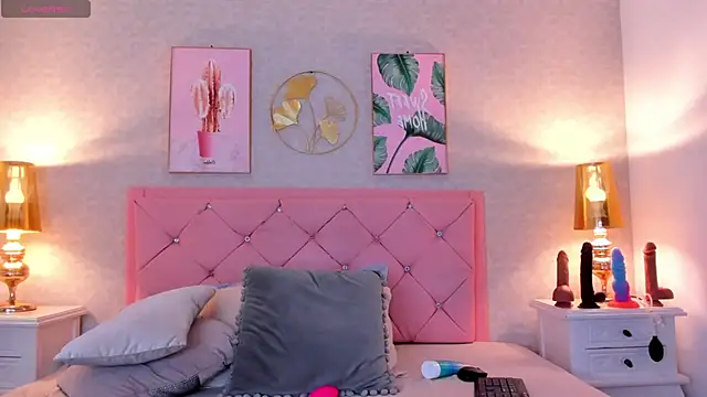 Snapshot of Ginger_Violetta_ chatting on 6, 2, 2025 Ginger Violetta online show from 6, 2, 2025