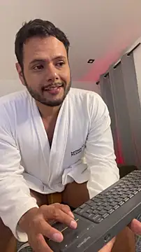 Snapshot of Nate_Ocean chatting on 23, 11, 2025 Nate Ocean online show from 23, 11, 2025