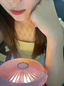 Snapshot of Linda_x2 chatting on 9, 8, 2026 Linda x2 online show from 9, 8, 2026
