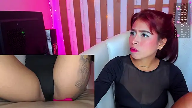 Snapshot of XimenaReid chatting on 28, 1, 2025 XimenaReid online show from 28, 1, 2025