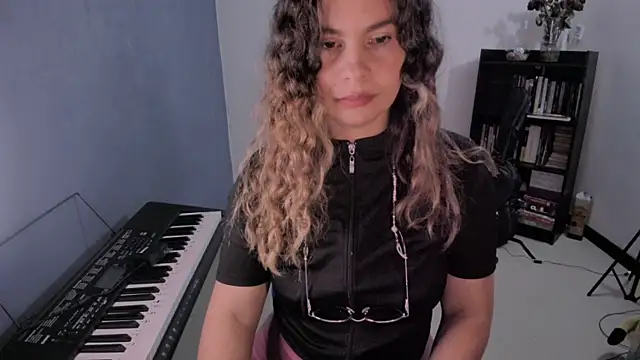 gigi stephans online show from 14, 7, 2026