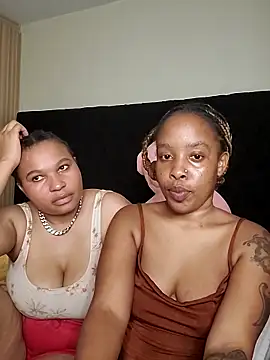 R-thequeen online show from 17, 4, 2026