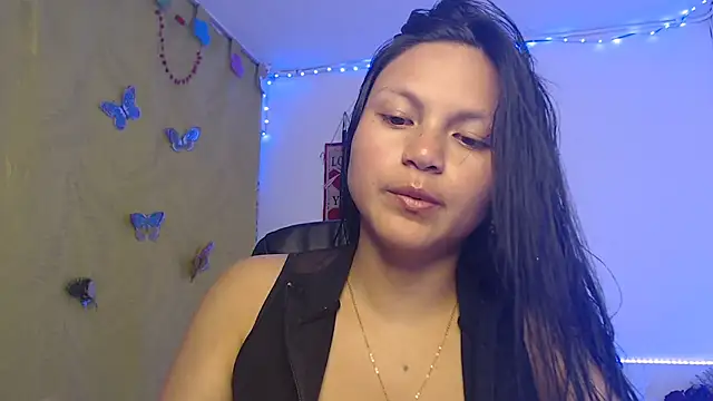 Snapshot of Zafiroweb09 chatting on 4, 3, 2025 Zafiroweb09 online show from 4, 3, 2025