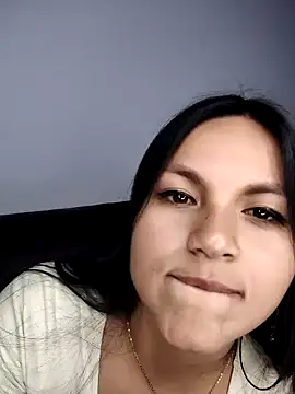 Snapshot of Zafiroweb09 chatting on 29, 10, 2025 Zafiroweb09 online show from 29, 10, 2025