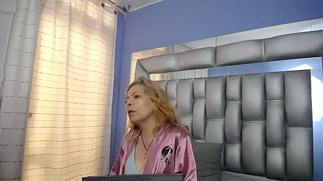 sophia ny online show from 4, 3, 2025