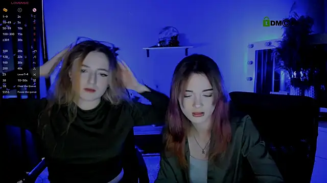 liana kisses online show from 14, 9, 2025