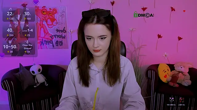 liana kisses online show from 3, 4, 2026