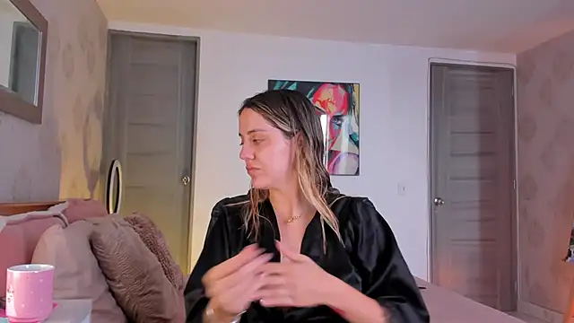 martinaaricci online show from 12, 12, 2024