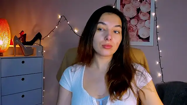 Snapshot of Meagn_Extasy chatting on 13, 12, 2024 Meagn Extasy online show from 13, 12, 2024