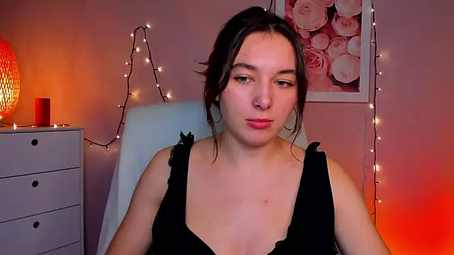 Snapshot of Meagn_Extasy chatting on 7, 1, 2025 Meagn Extasy online show from 7, 1, 2025