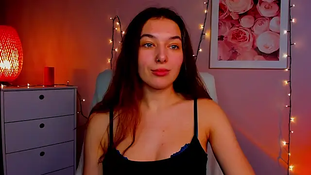 Snapshot of Meagn_Extasy chatting on 4, 2, 2025 Meagn Extasy online show from 4, 2, 2025