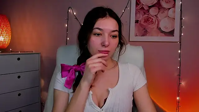 Snapshot of Meagn_Extasy chatting on 18, 3, 2025 Meagn Extasy online show from 18, 3, 2025