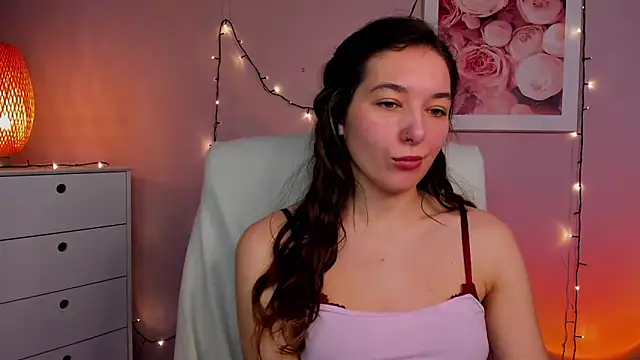 Snapshot of Meagn_Extasy chatting on 21, 3, 2025 Meagn Extasy online show from 21, 3, 2025