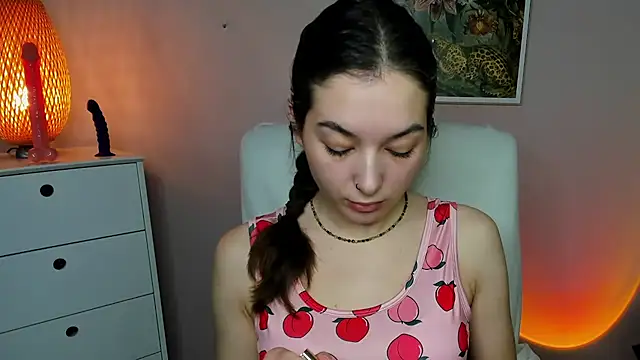 Snapshot of Meagn_Extasy chatting on 14, 11, 2025 Meagn Extasy online show from 14, 11, 2025