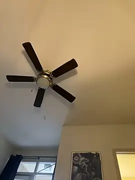 Snapshot of goldbuni chatting on 18, 12, 2024 goldbuni online show from 18, 12, 2024