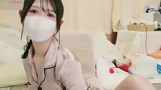 Snapshot of Conatsu chatting on 28, 5, 2026 Conatsu online show from 28, 5, 2026