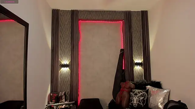 Snapshot of selene_red_ chatting on 22, 1, 2025 selene red online show from 22, 1, 2025