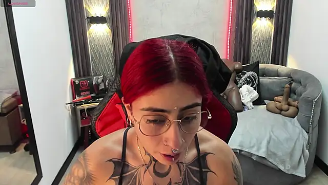 Snapshot of selene_red_ chatting on 26, 2, 2025 selene red online show from 26, 2, 2025