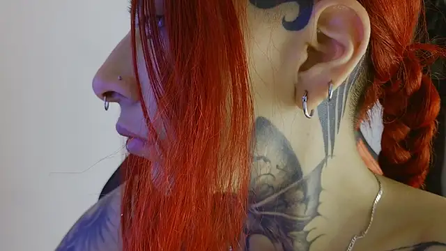 Snapshot of selene_red_ chatting on 8, 7, 2026 selene red online show from 8, 7, 2026