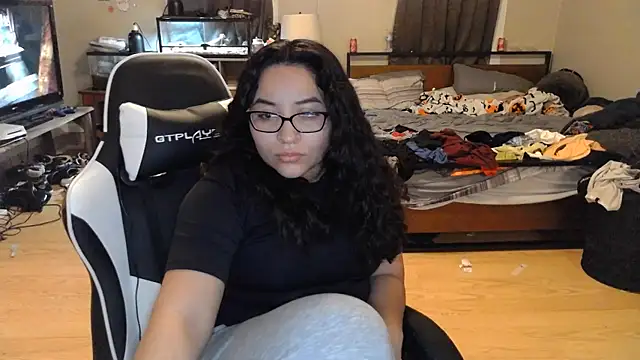 Elliewgfs online show from 15, 12, 2024