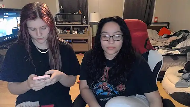 Elliewgfs online show from 6, 2, 2025