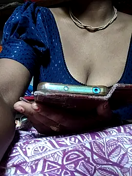 DARK WINE  online show from 19, 9, 2025