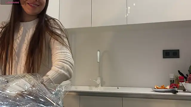 Mika Miller online show from 21, 12, 2024