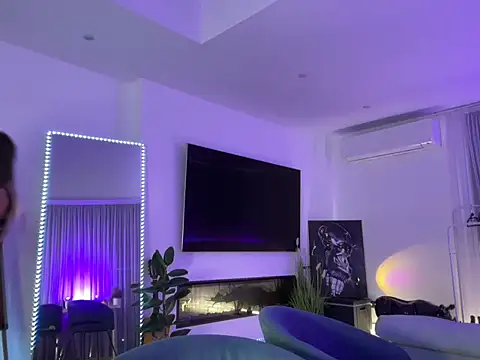 Mika Miller online show from 12, 9, 2025