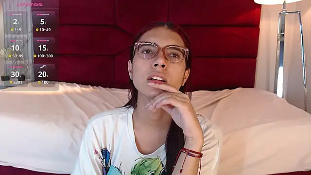 sara saenz99 online show from 26, 1, 2025