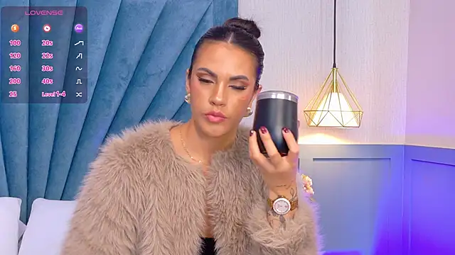 Snapshot of Camille_Torres chatting on 26, 2, 2025 Camille Torres online show from 26, 2, 2025