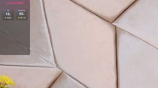 Snapshot of Camille_Torres chatting on 1, 10, 2025 Camille Torres online show from 1, 10, 2025