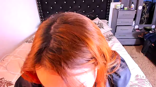 Snapshot of valerie_luxe_ chatting on 23, 12, 2024 valerie luxe online show from 23, 12, 2024