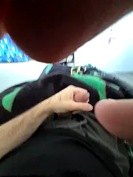 Snapshot of hungandnerdy420 chatting on 26, 2, 2026 hungandnerdy420 online show from 26, 2, 2026